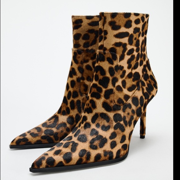 ZARA ANIMAL PRINT LEATHER HEELED ANKLE BOOTS - Picture 3 of 12